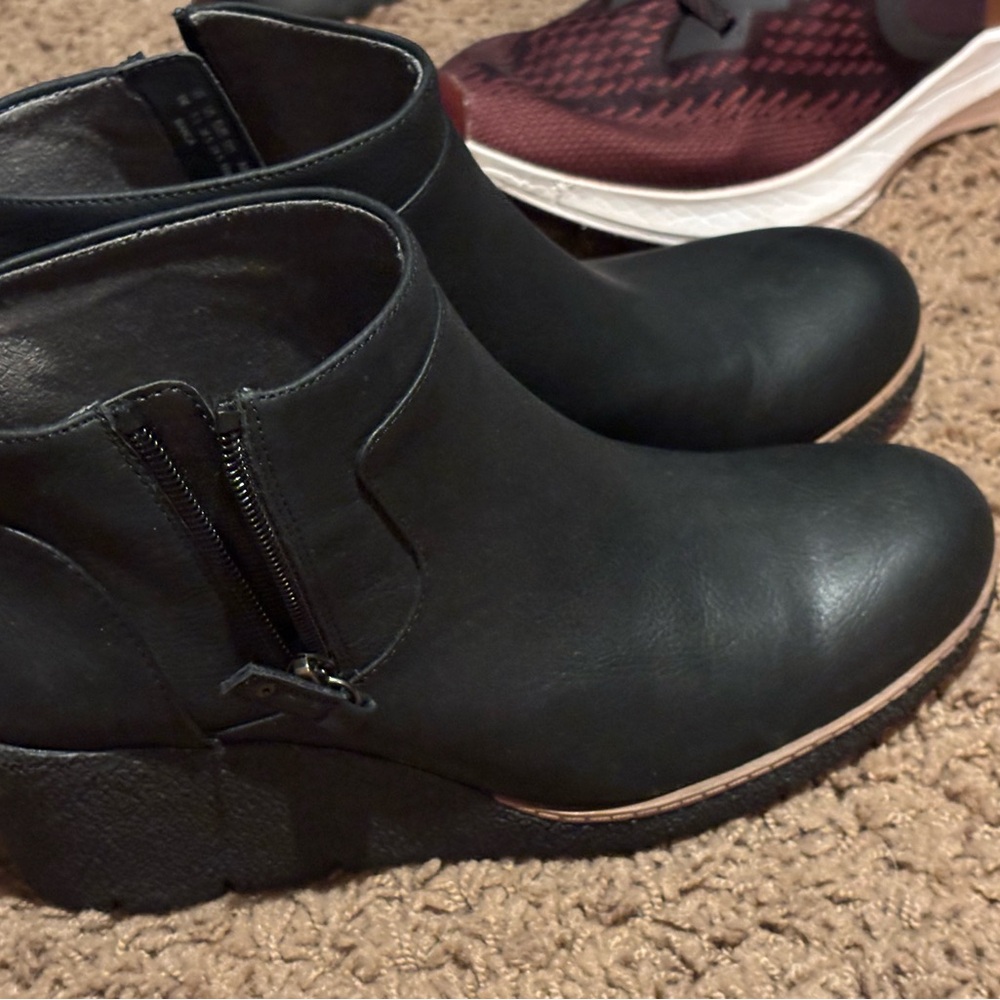 Dr. Sholl's wedge boots